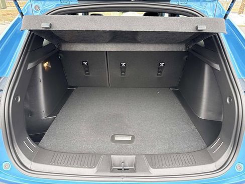 New 2026 Chevrolet Trax RS w/ Sunroof Package FWD image 12
