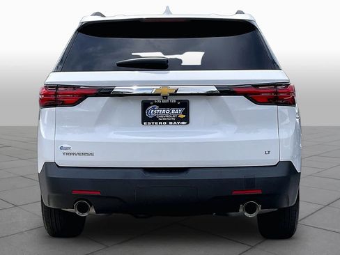 Used 2023 Chevrolet Traverse LT FWD image 5