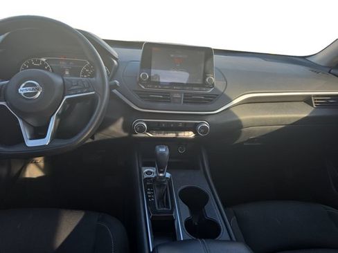 Used 2019 Nissan Altima 2.5 S FWD image 12