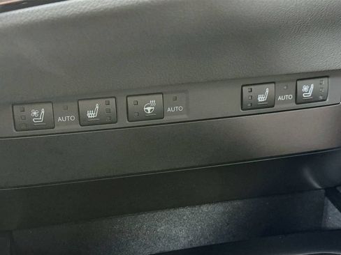 Used 2025 Lexus ES 350 w/ Premium Package FWD image 26