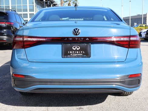 Used 2025 Volkswagen Jetta S image 8