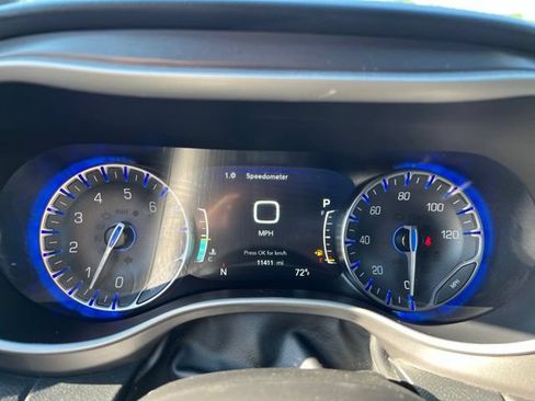 Used 2026 Chrysler Pacifica Select FWD image 24