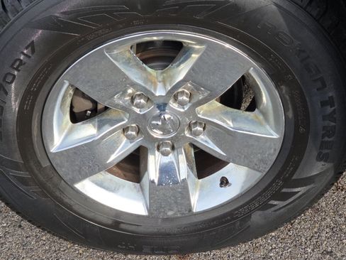 Used 2015 RAM 1500 Classic SLT image 6