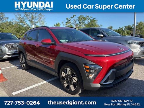 Used 2024 Hyundai Kona SEL w/ Convenience Package image 4