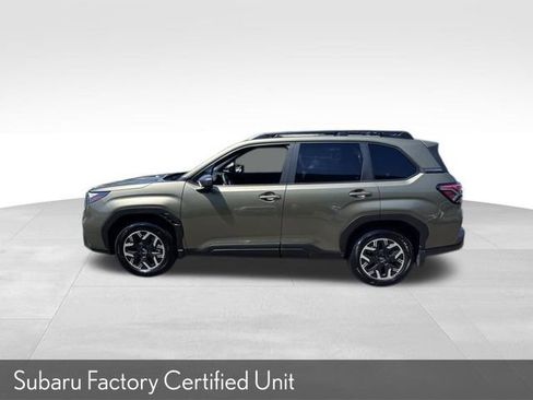 Used 2025 Subaru Forester Premium AWD/4WD image 5