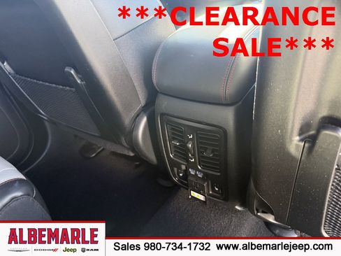 Used 2024 Dodge Durango Citadel image 41