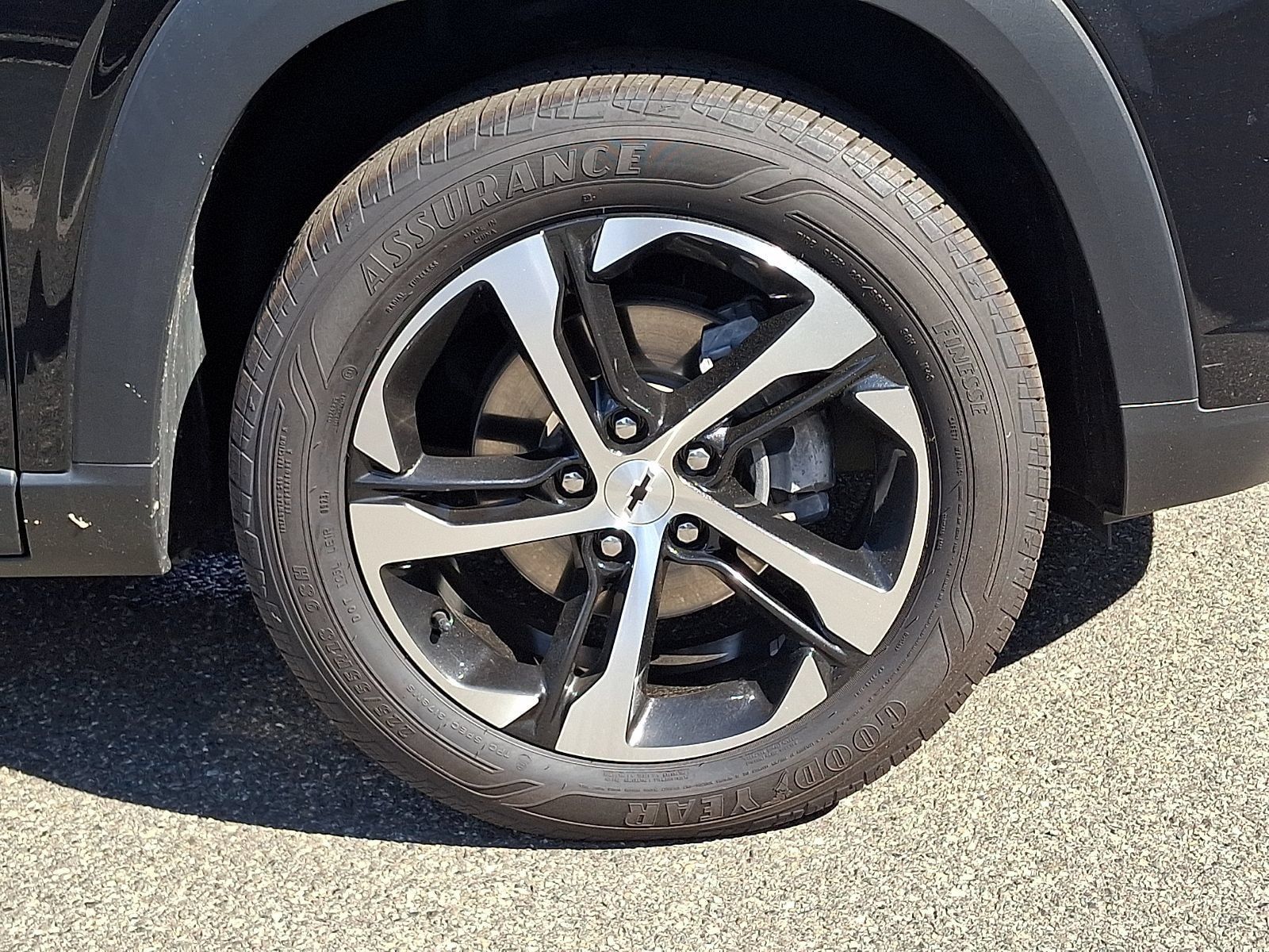 Certified 2024 Chevrolet Trax RS w/ Driver Confidence Package FWD image 8