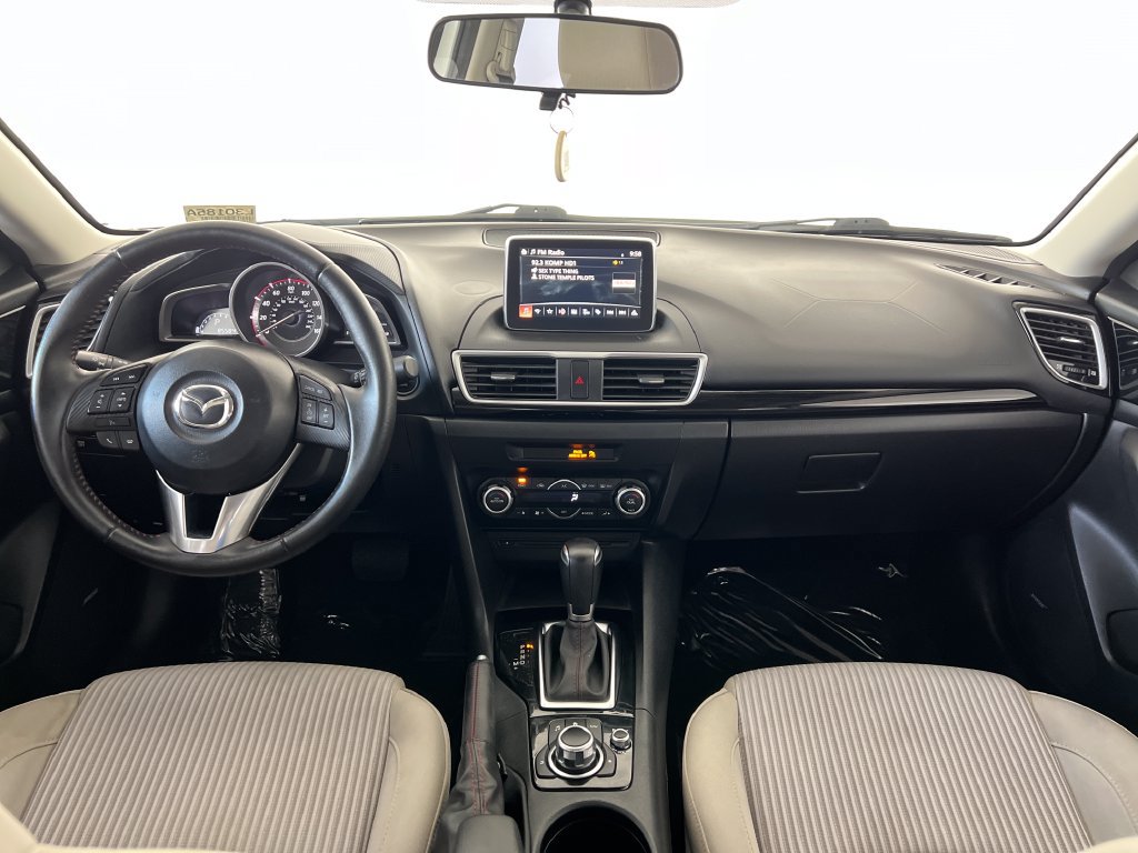 Used 2014 MAZDA MAZDA3 i Touring w/ Technology Package FWD image 15