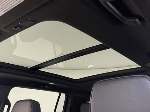 Used 2022 GMC Yukon XL Denali image 43