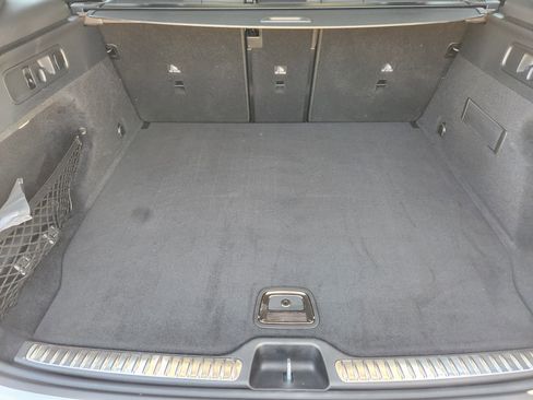 Used 2024 Mercedes-Benz GLC 300 4MATIC image 23