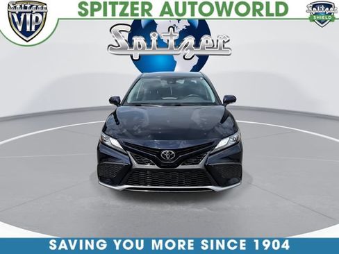 Used 2022 Toyota Camry XSE FWD image 3