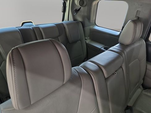 Used 2012 Honda Pilot Touring image 29