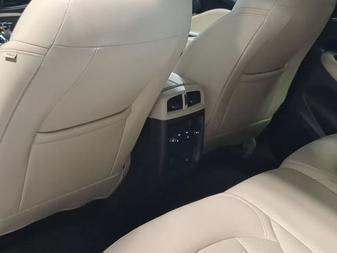 Used 2019 Buick Envision Essence AWD/4WD image 22