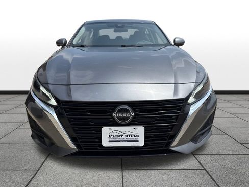 Used 2023 Nissan Altima 2.5 S FWD image 8