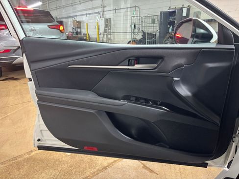 Used 2025 Toyota Camry LE FWD image 18