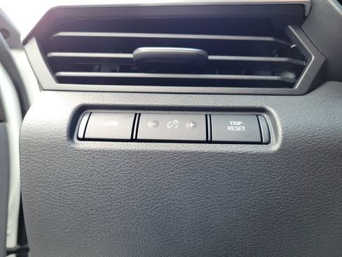 New 2026 Nissan Altima 2.5 SV FWD image 19