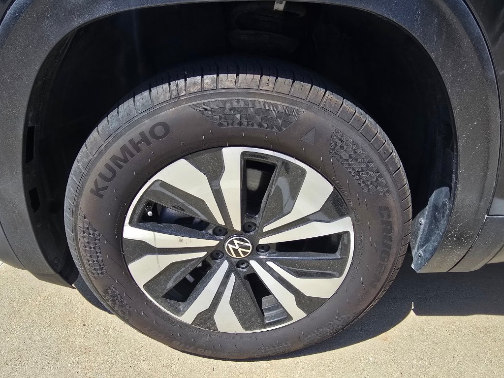 Used 2025 Volkswagen Atlas SE AWD/4WD image 10