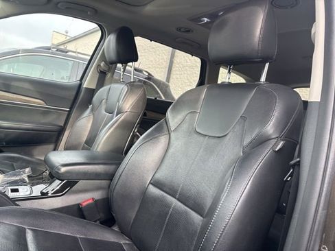 Used 2020 Kia Telluride EX image 13