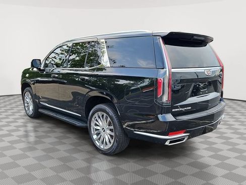 Used 2021 Cadillac Escalade Premium Luxury w/ Performance Package AWD/4WD image 4