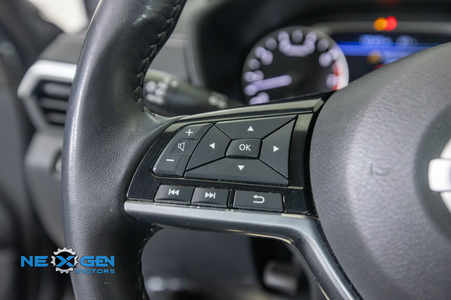 Used 2021 Nissan Altima 2.5 SV w/ SV Premium Package FWD image 17