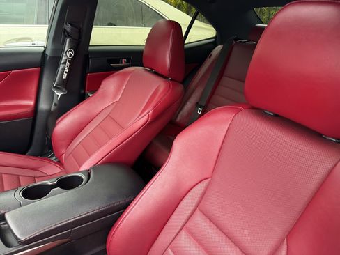 Used 2018 Lexus IS 300 F Sport image 7