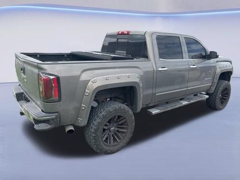 Used 2017 GMC Sierra 1500 SLT AWD/4WD image 4