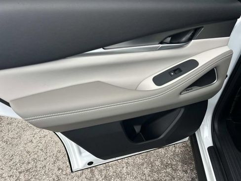 New 2027 INFINITI QX60 Luxe FWD image 19