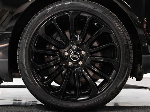 Used 2022 Land Rover Range Rover Autobiography image 19