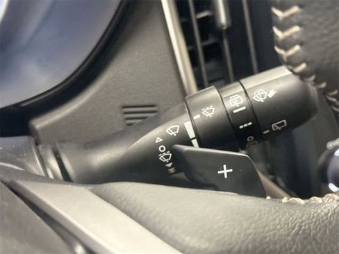 Used 2024 Subaru Forester Limited image 26