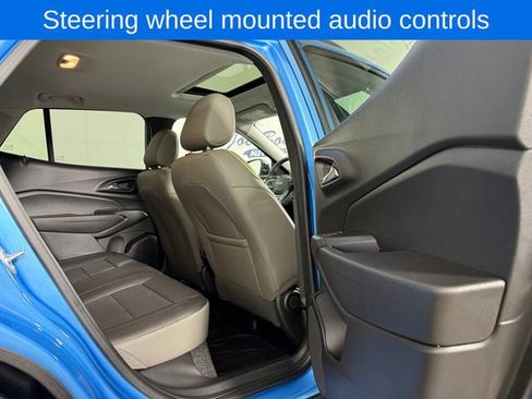 Used 2025 Chevrolet Trax ACTIV w/ Sunroof Package FWD image 18