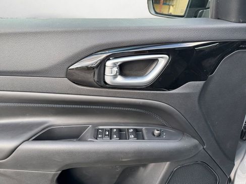 New 2026 Jeep Compass Latitude image 23