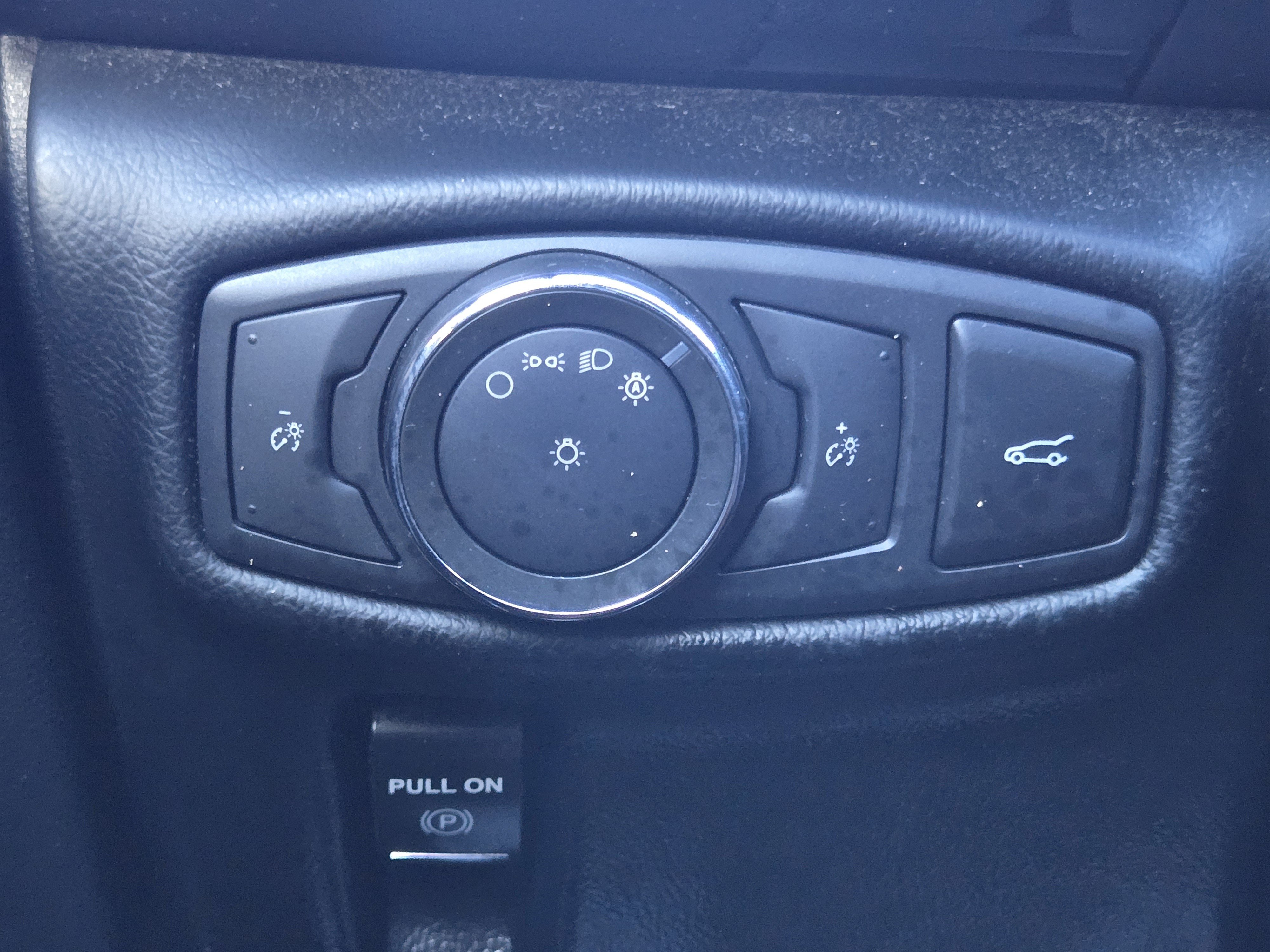 Used 2018 Lincoln MKX Select w/ Select Plus Package FWD image 24