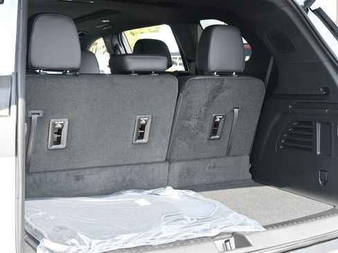 New 2026 GMC Acadia Elevation w/ Black Edition FWD image 24