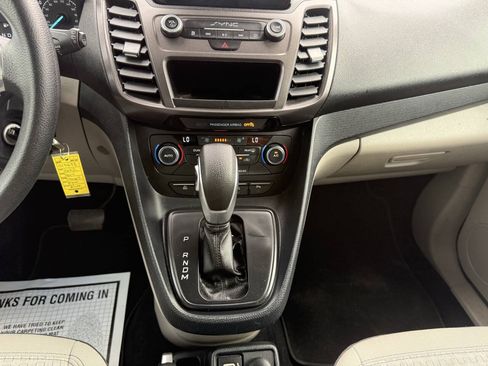 Used 2022 Ford Transit Connect XLT FWD image 28