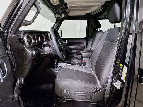 Used 2023 Jeep Wrangler Sport image 17