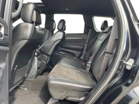 Used 2020 Jeep Grand Cherokee Altitude AWD/4WD image 17