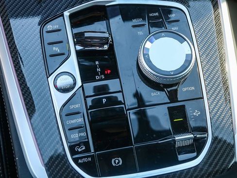 Used 2025 BMW X5 M60i image 20