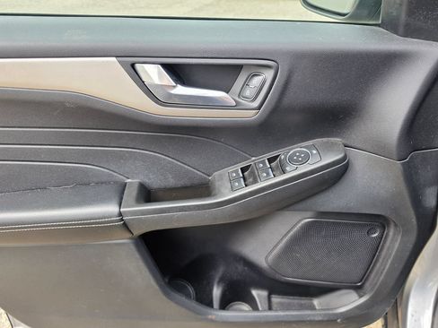 Used 2021 Ford Escape SE AWD/4WD image 5