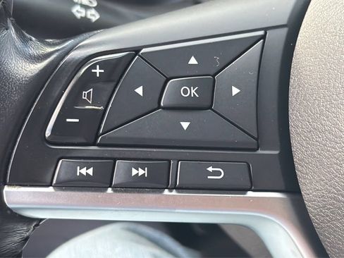 Used 2020 Nissan Sentra SV FWD image 31