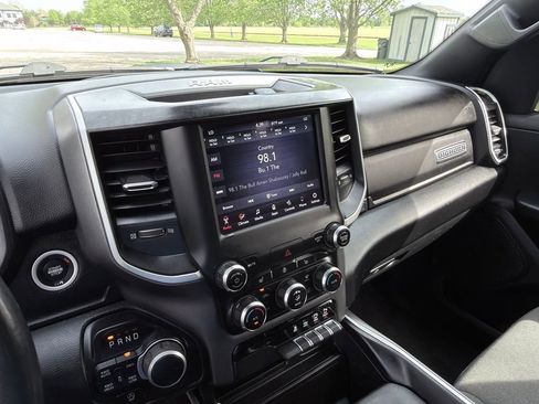 Used 2021 RAM 1500 Big Horn AWD/4WD image 11