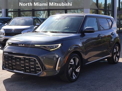 Used 2023 Kia Soul GT-Line w/ GT-Line Technology Package image 1