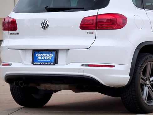 Used 2017 Volkswagen Tiguan Sport image 33
