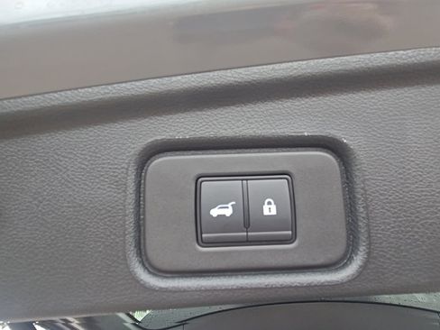 New 2025 Nissan Pathfinder Platinum w/ Cargo Package image 46