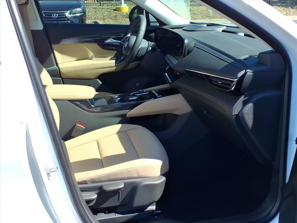 Used 2025 Buick Envision Preferred AWD/4WD image 21