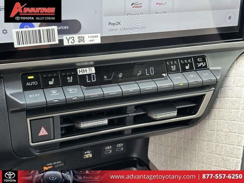 Used 2026 Toyota Camry XLE w/ Premium Package AWD/4WD image 35
