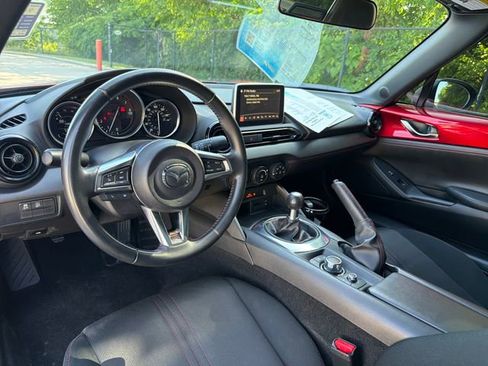 Used 2016 MAZDA MX-5 Miata Club RWD image 14