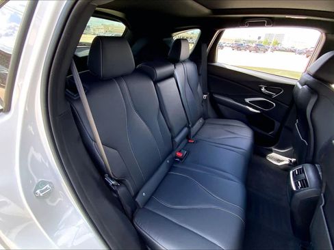 Used 2026 Acura RDX SH-AWD image 19