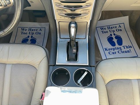 Used 2013 Lincoln MKX FWD image 17