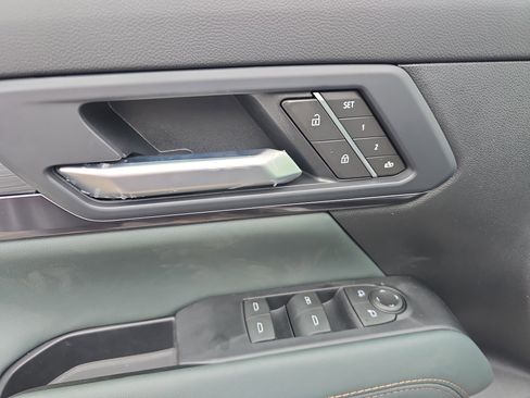 New 2026 GMC Terrain AT4 AWD/4WD image 18