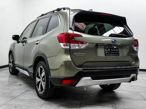 Used 2019 Subaru Forester Touring image 10